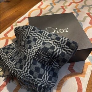 Dior Men's Checkered Black and Gray Scarf